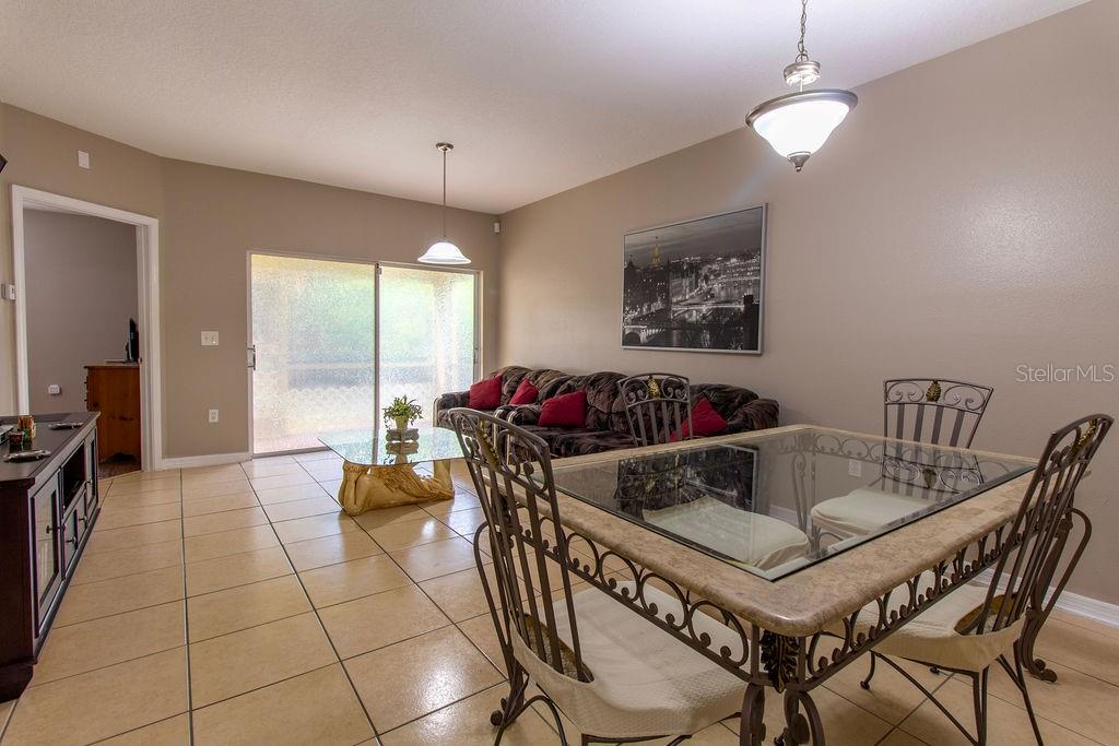 VILLAGES OF BLOOMINGDALE CONDO 6 - Residential