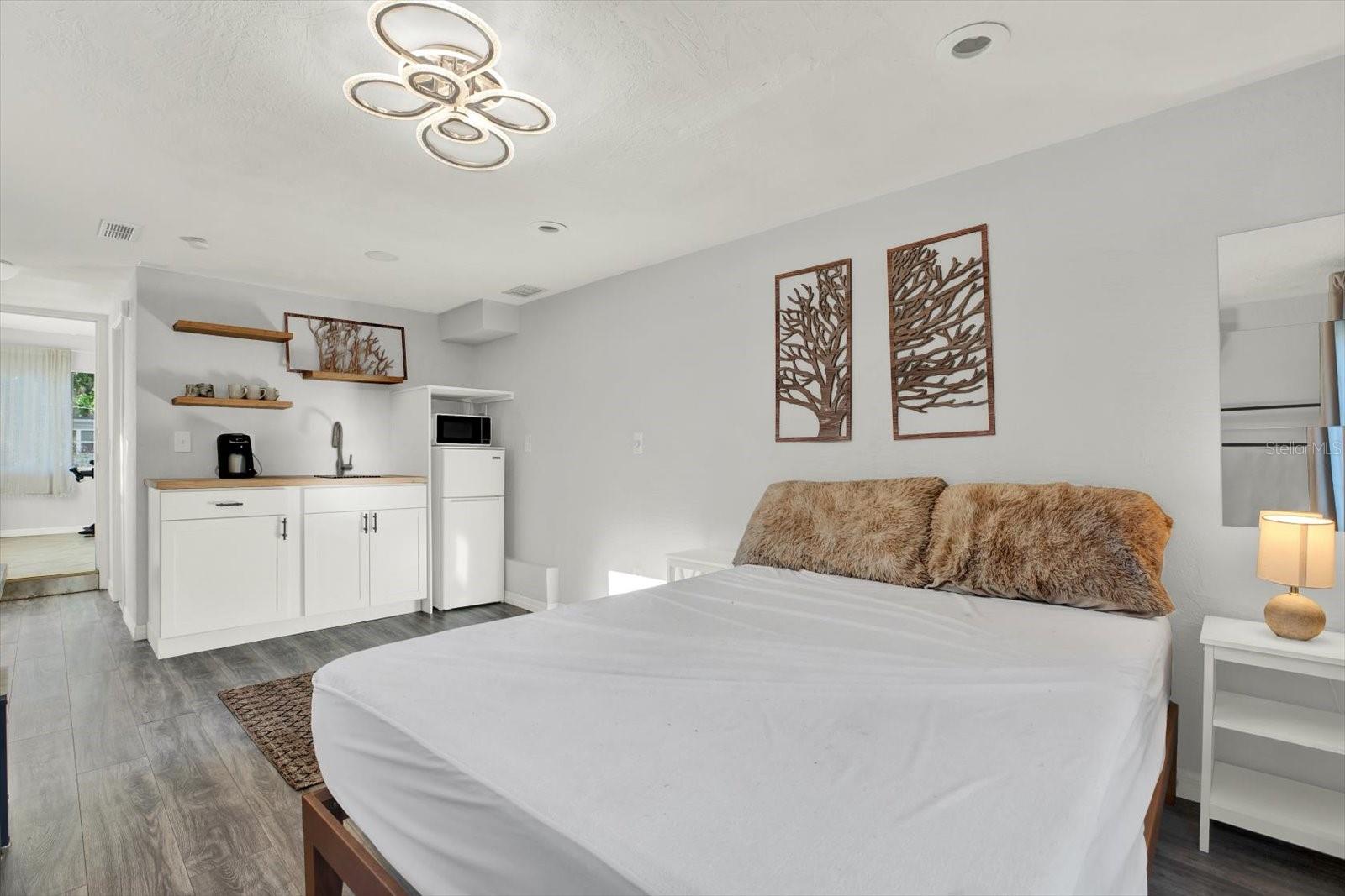 PASADENA GARDENS GULFVIEW SEC - Residential Lease