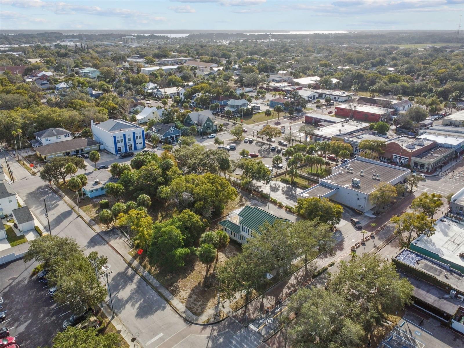 LITTLE GREECE - Commercial Sale