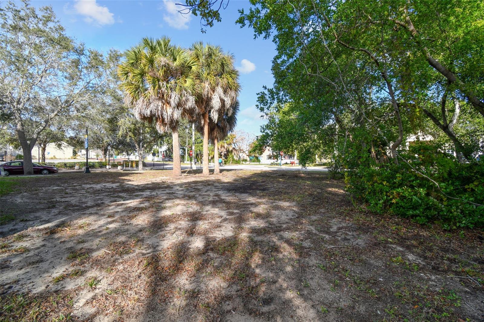 LITTLE GREECE - Commercial Sale