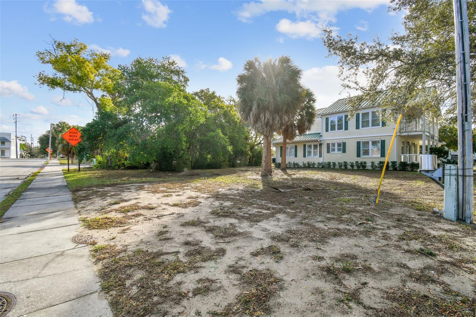 LITTLE GREECE - Commercial Sale