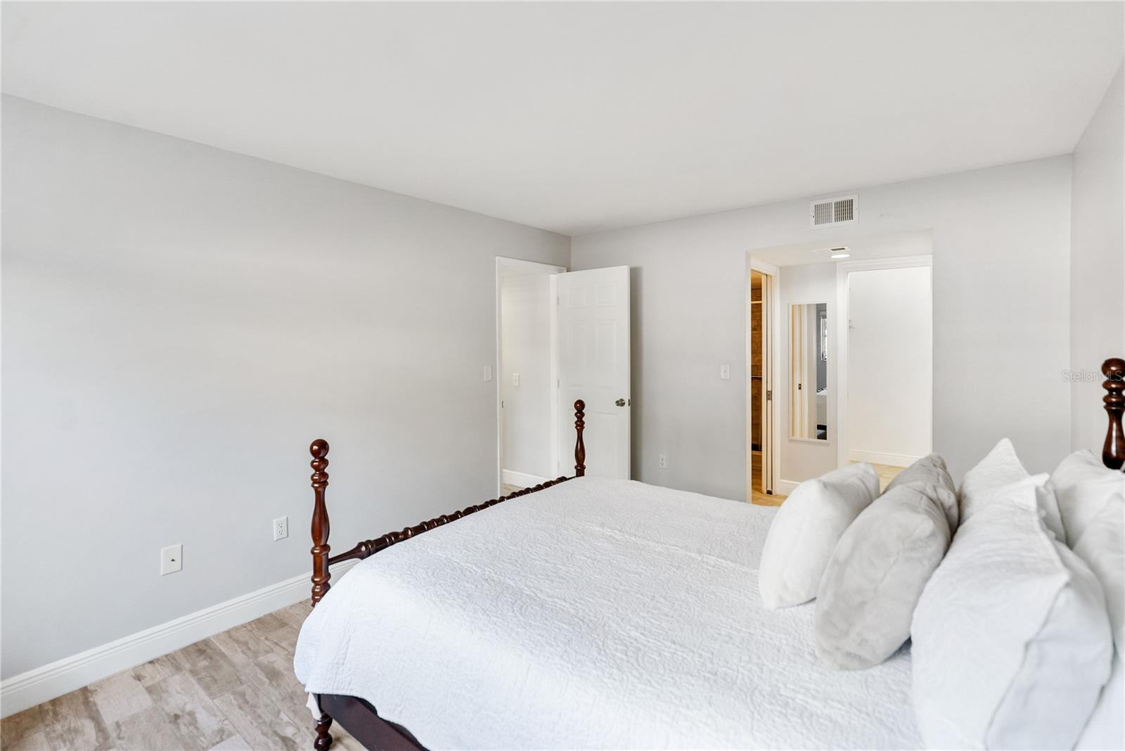 FOREST LAKES VILLAGE 1 - Residential