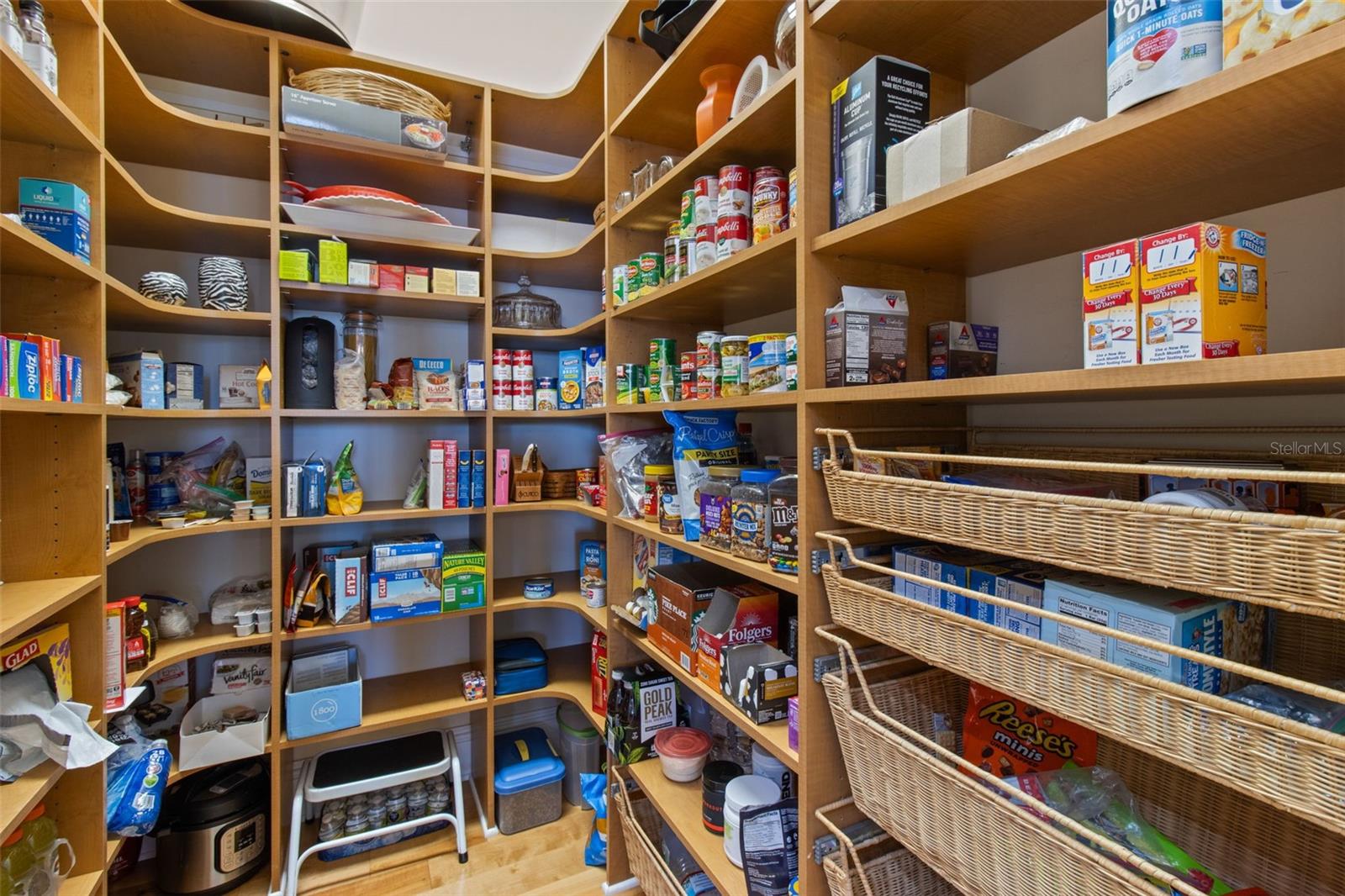 SOUTH CSWY ISLE YACHT CLUB ADD - Residential