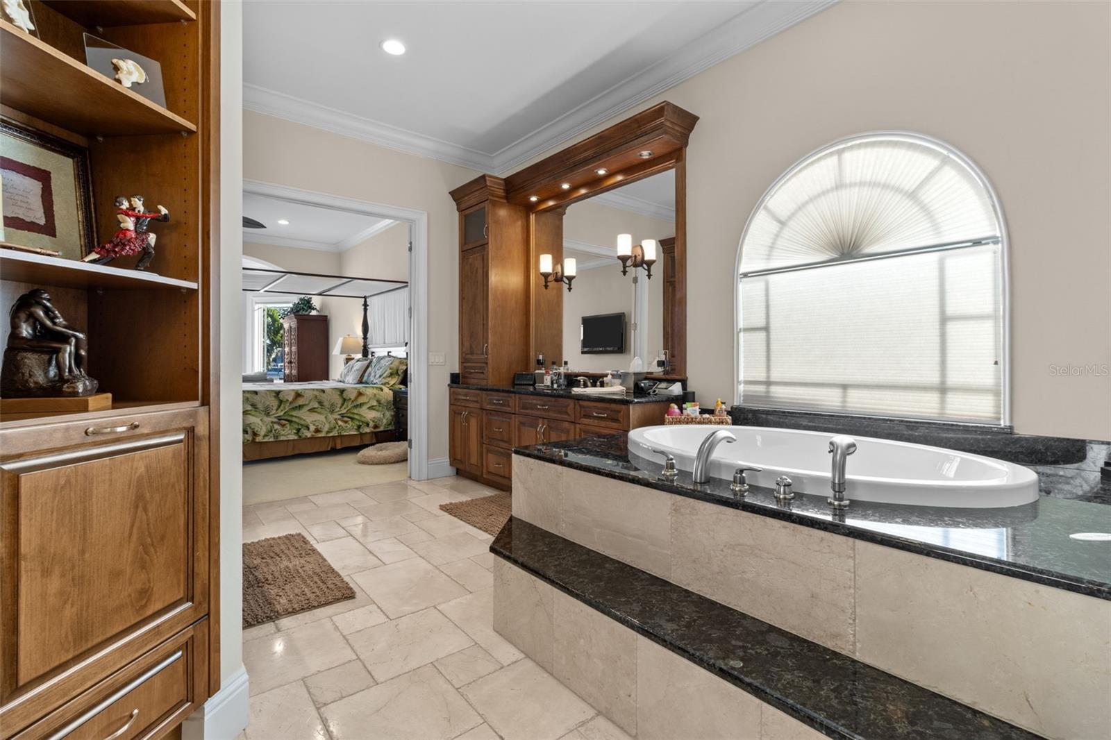 SOUTH CSWY ISLE YACHT CLUB ADD - Residential