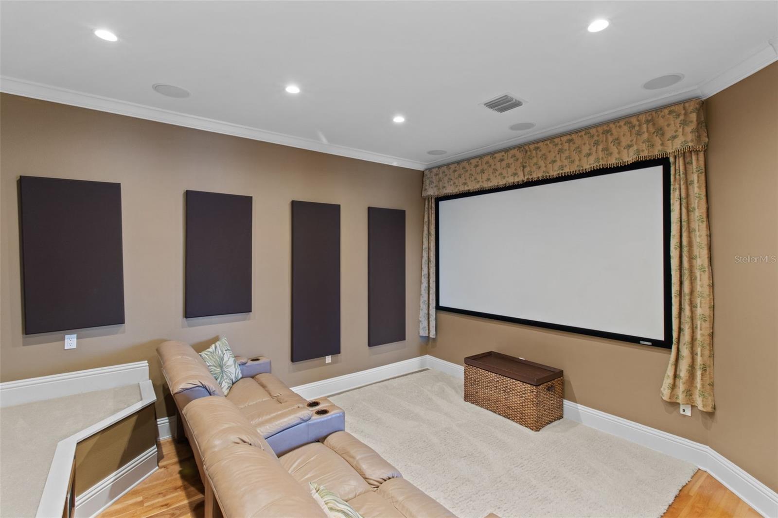 SOUTH CSWY ISLE YACHT CLUB ADD - Residential