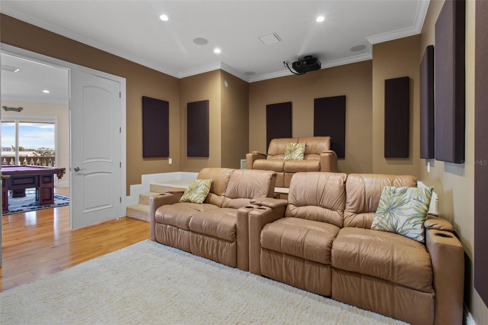 SOUTH CSWY ISLE YACHT CLUB ADD - Residential