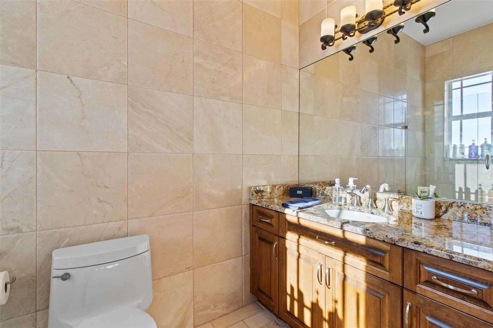 SOUTH CSWY ISLE YACHT CLUB ADD - Residential