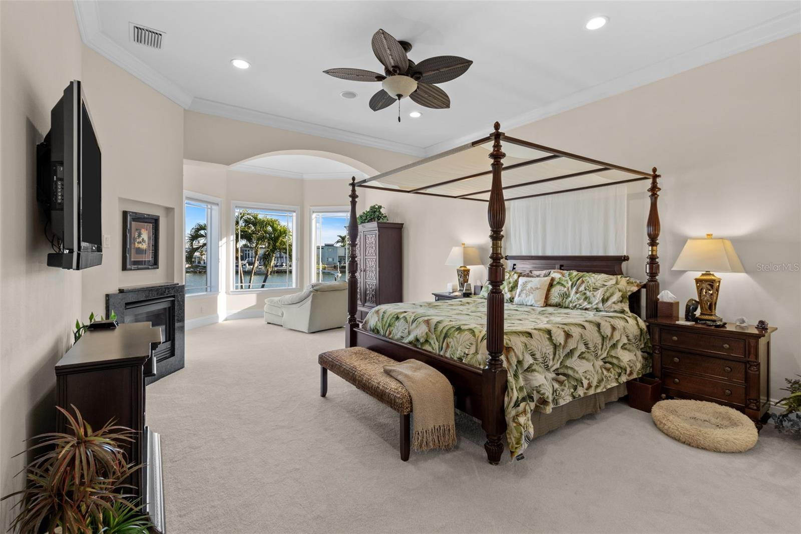 SOUTH CSWY ISLE YACHT CLUB ADD - Residential