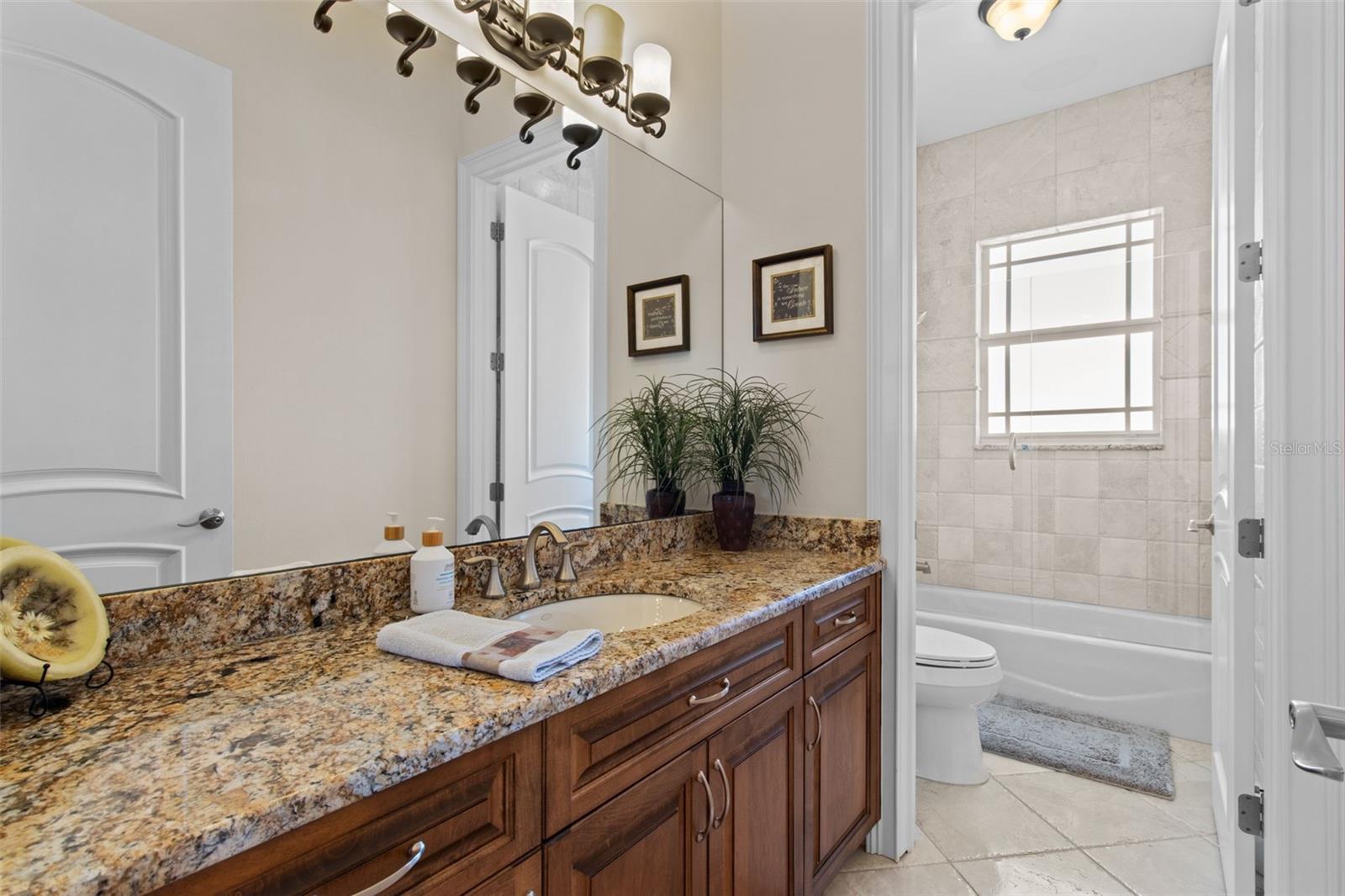 SOUTH CSWY ISLE YACHT CLUB ADD - Residential