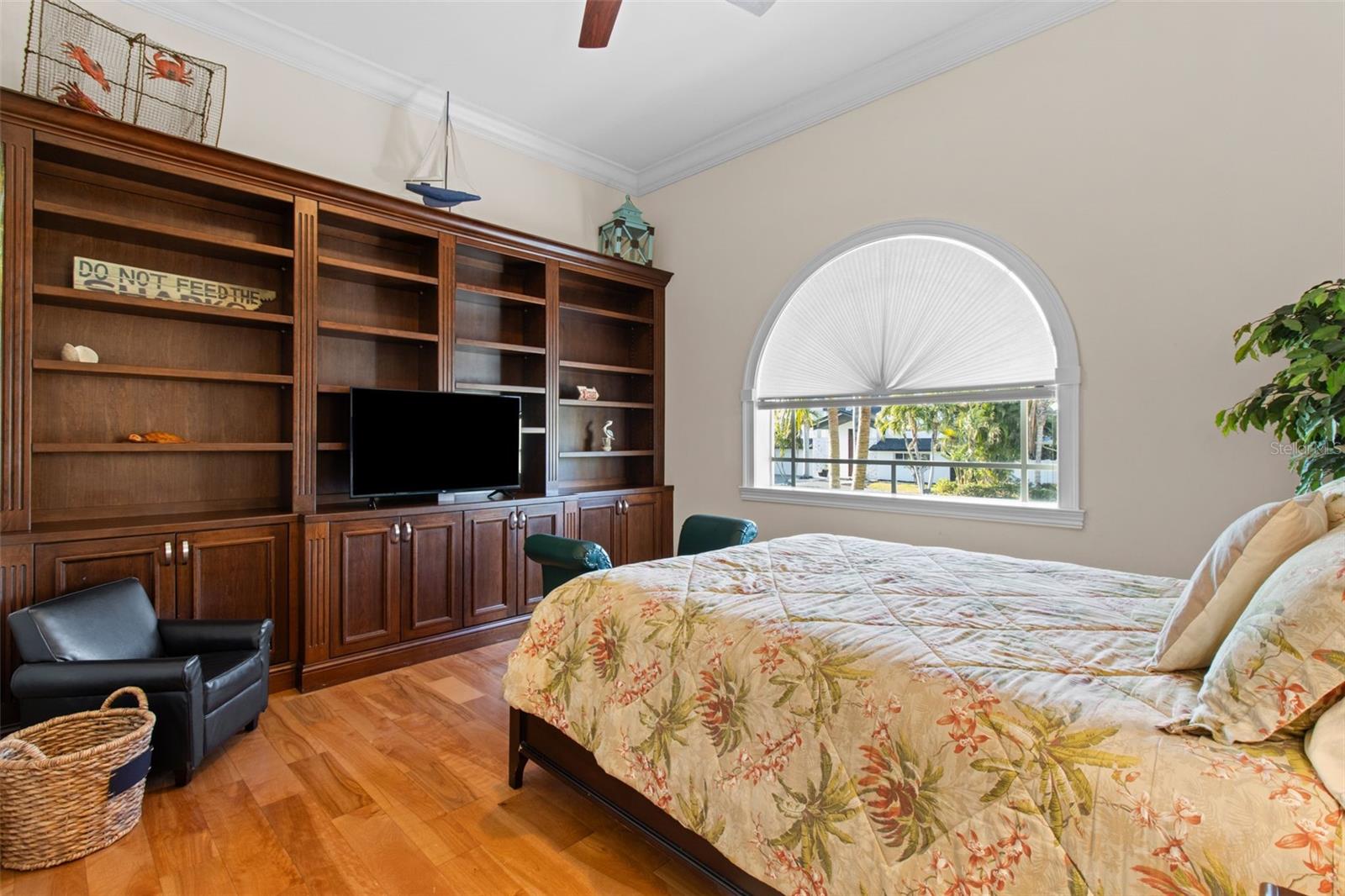 SOUTH CSWY ISLE YACHT CLUB ADD - Residential