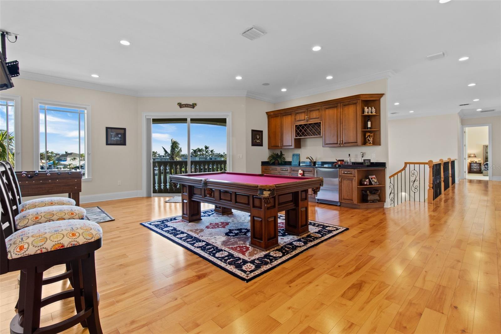 SOUTH CSWY ISLE YACHT CLUB ADD - Residential