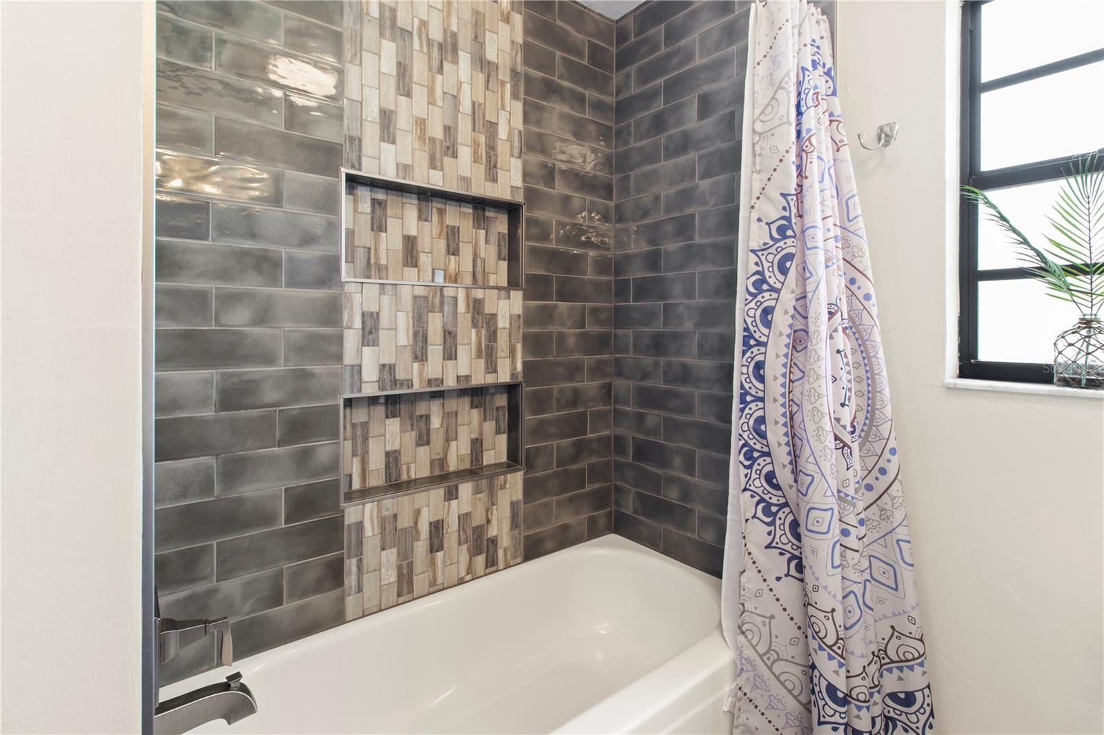 GLENBROOKE III - Residential