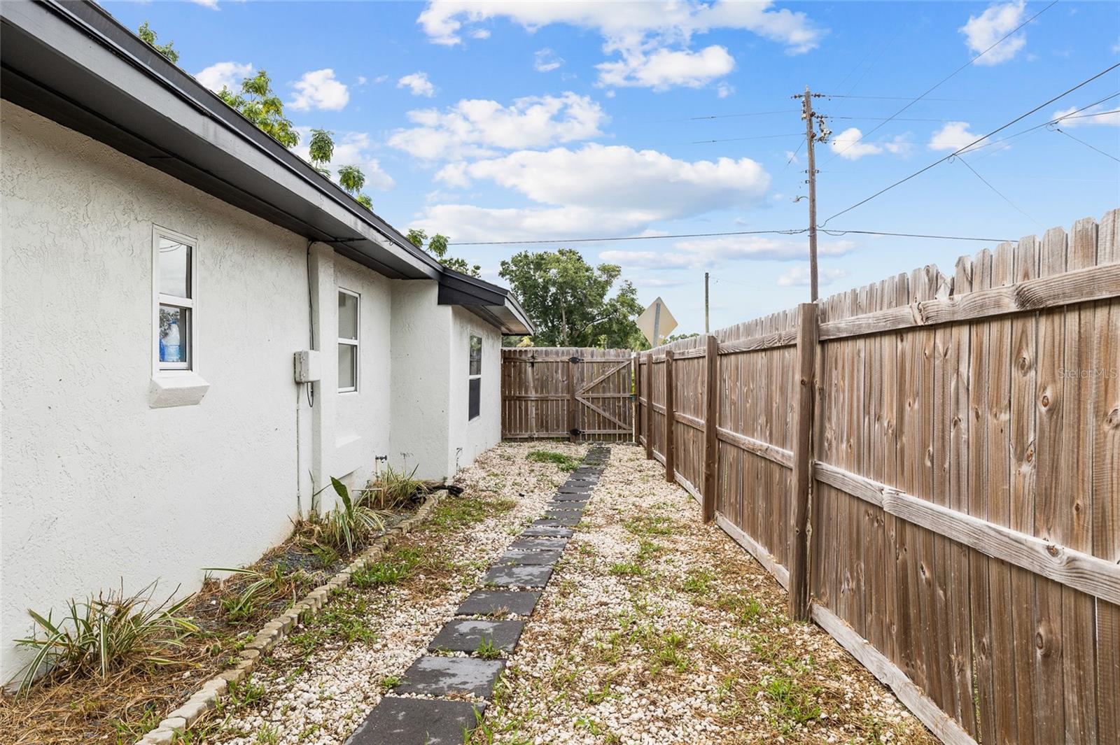 SUMMIT GROVE - Residential Lease