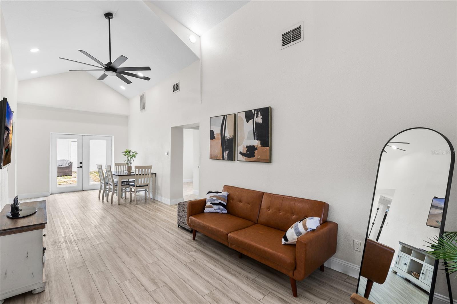 SUMMIT GROVE - Residential Lease