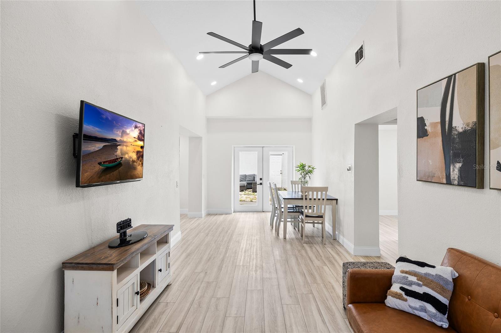 SUMMIT GROVE - Residential Lease