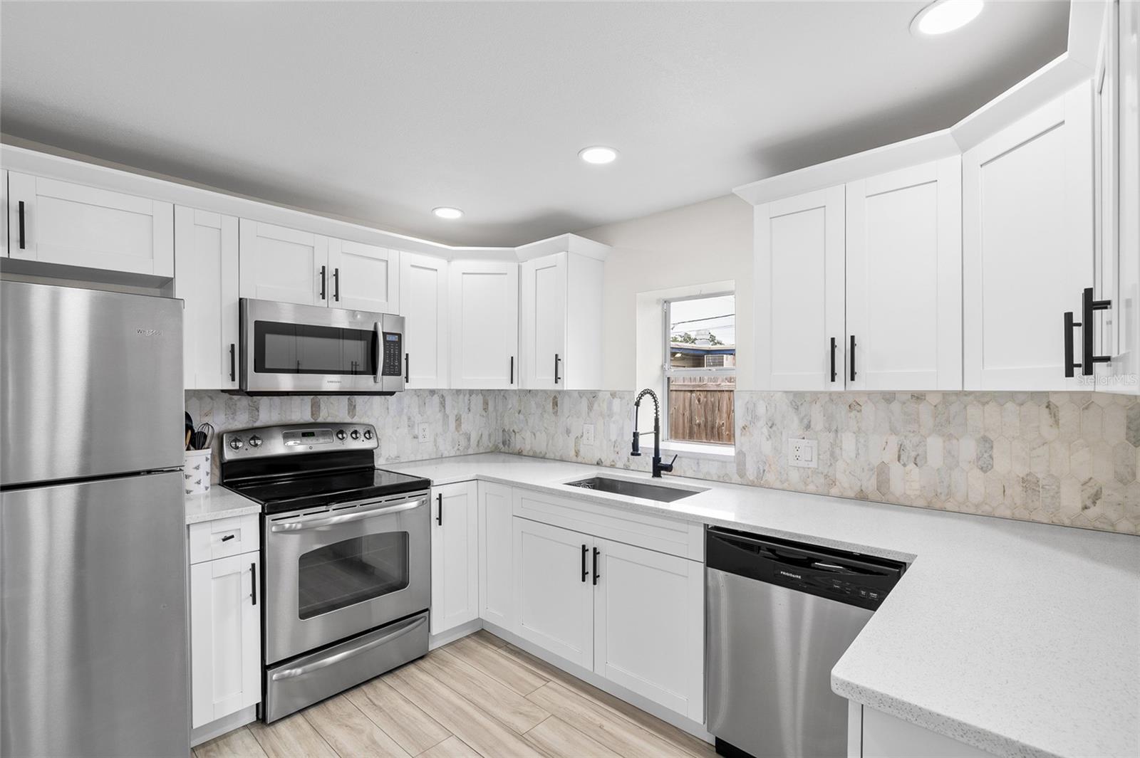 SUMMIT GROVE - Residential Lease