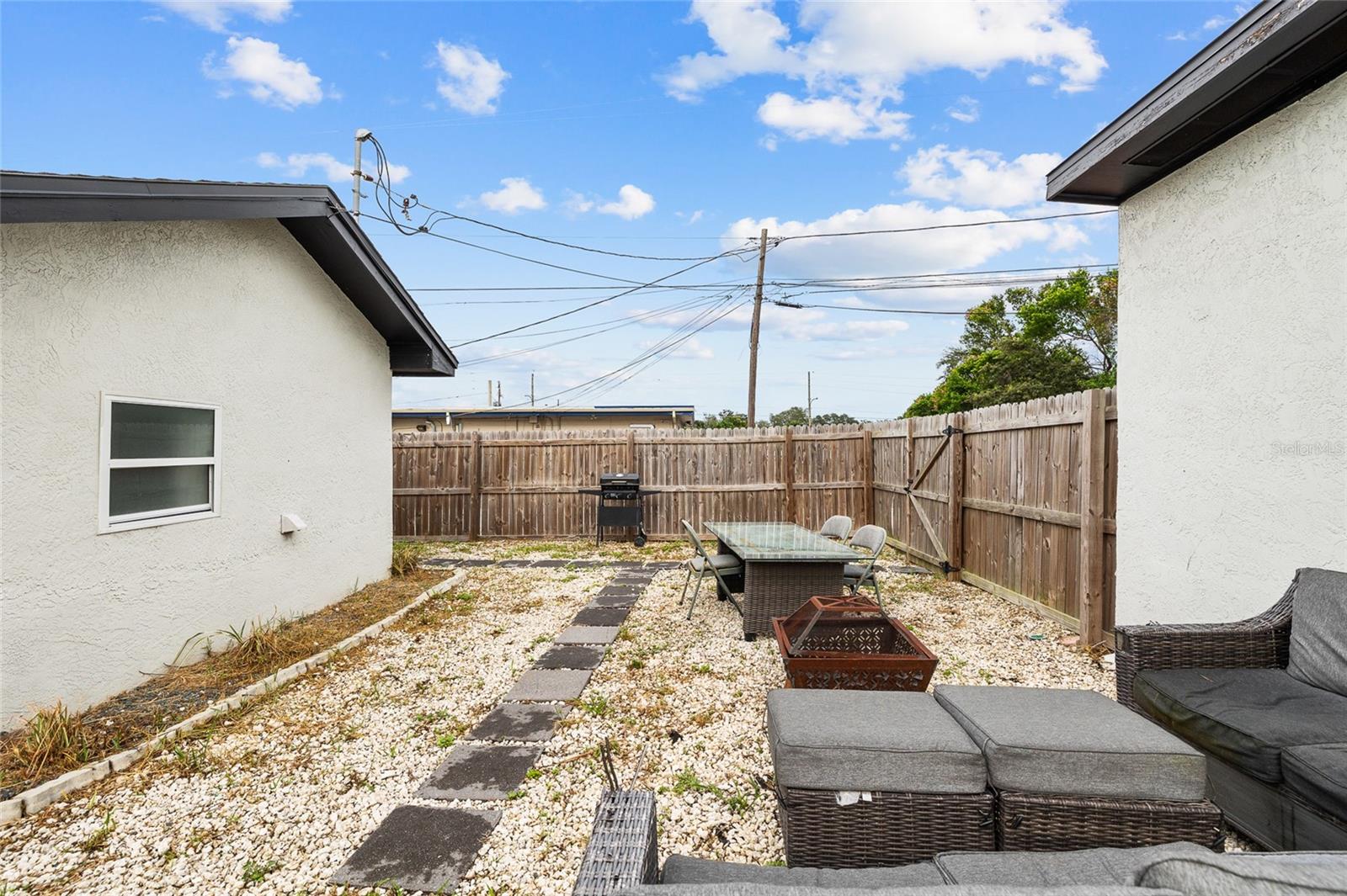 SUMMIT GROVE - Residential Lease