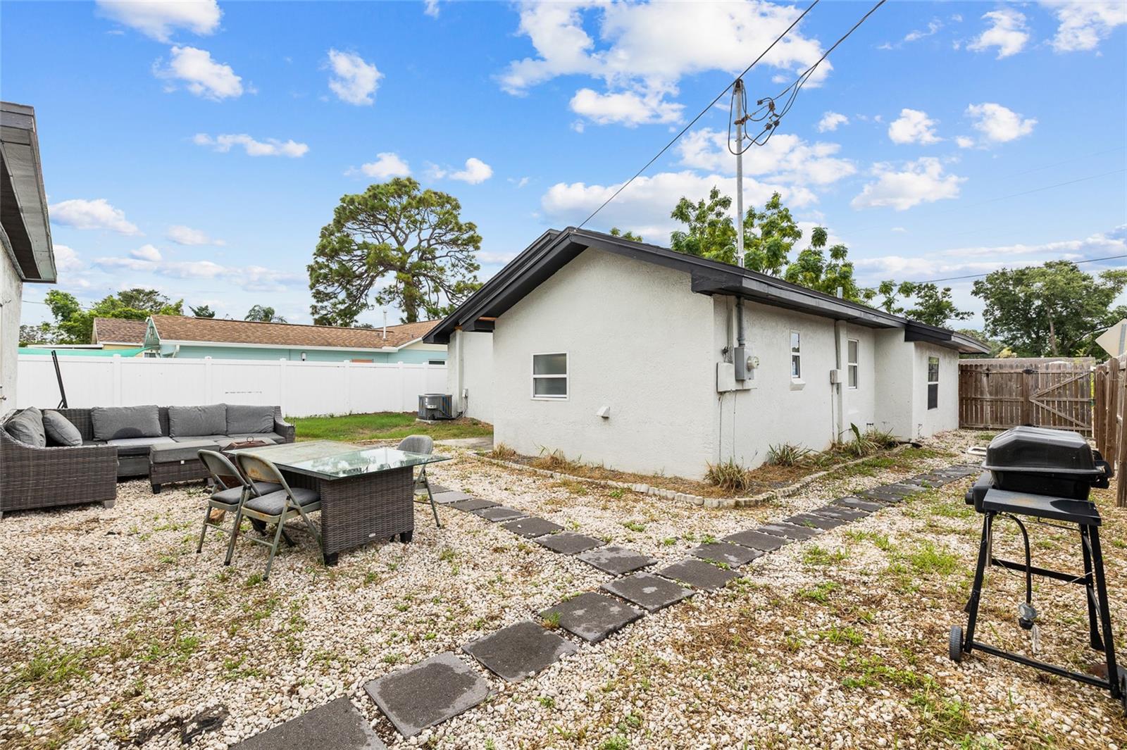 SUMMIT GROVE - Residential Lease