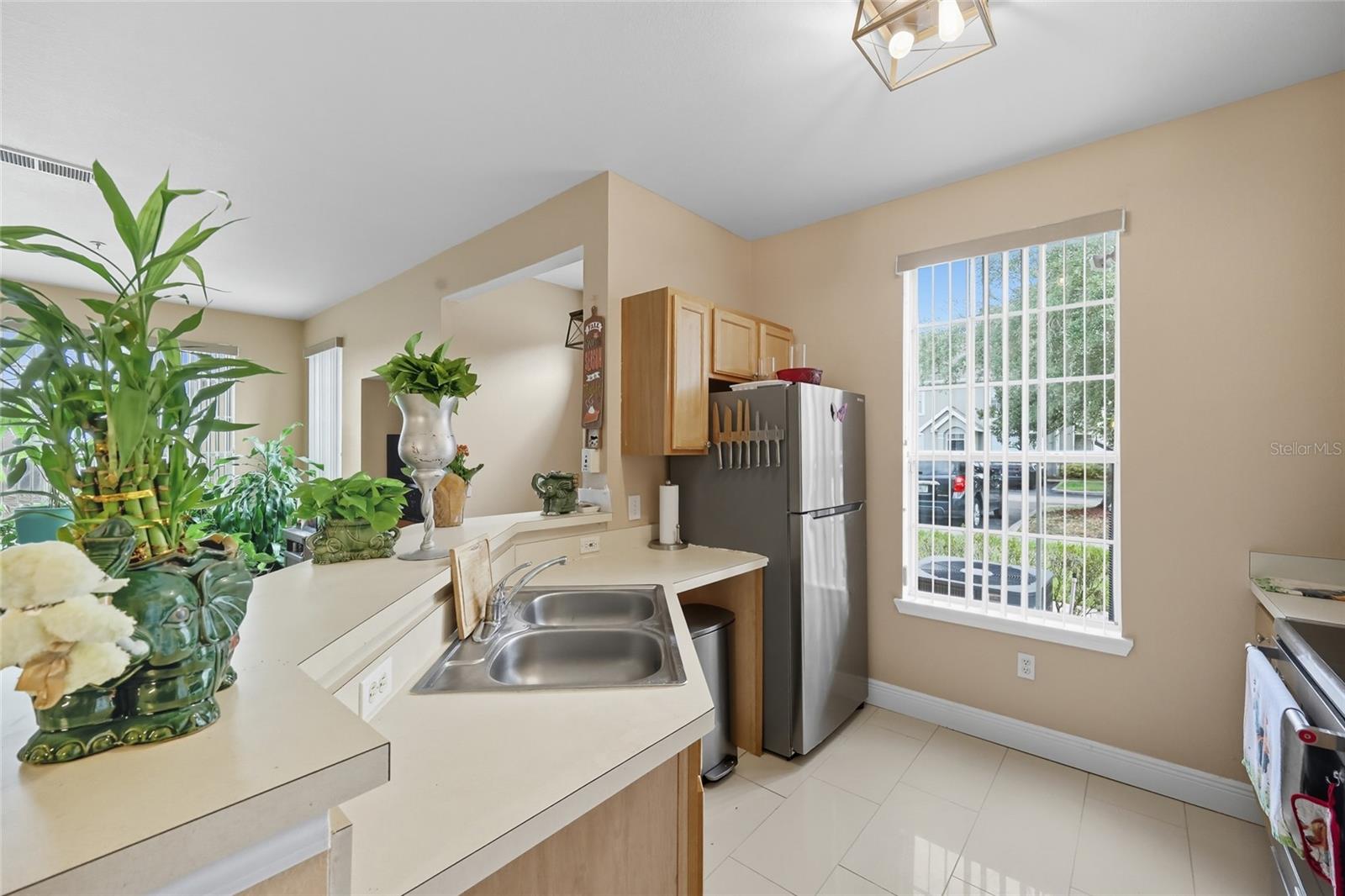 CENTRAL PARK ON LEE VISTA CONDOMINIUM - Residential