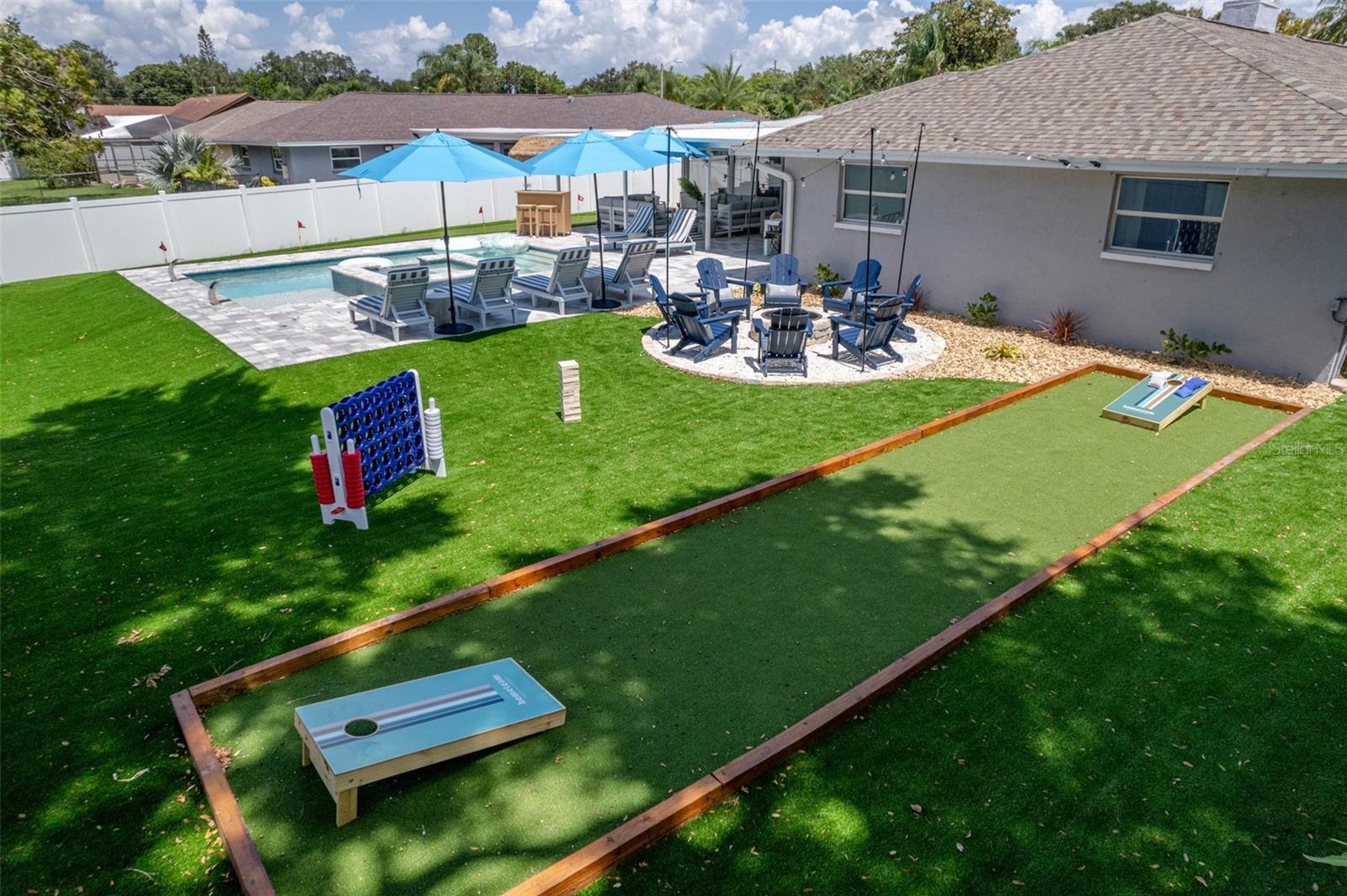 FOX COURT - Residential