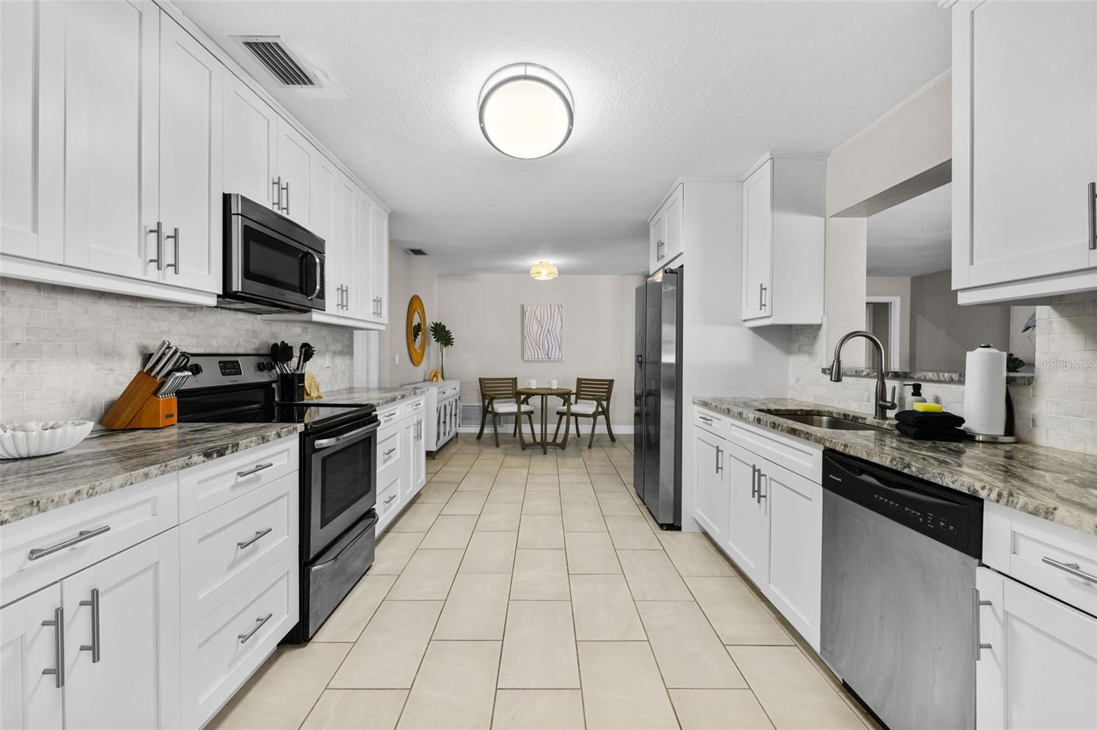 FOX COURT - Residential