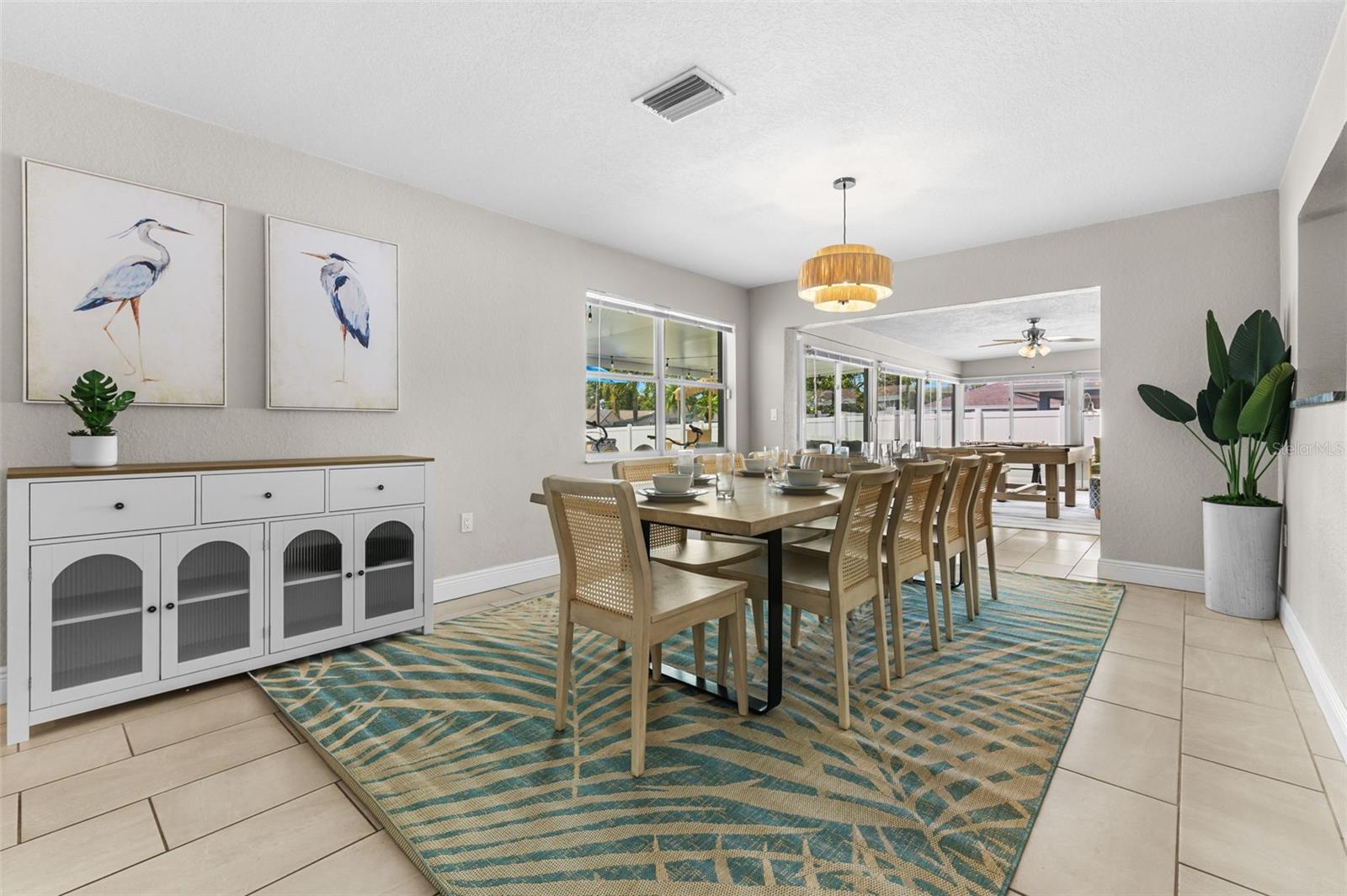 FOX COURT - Residential