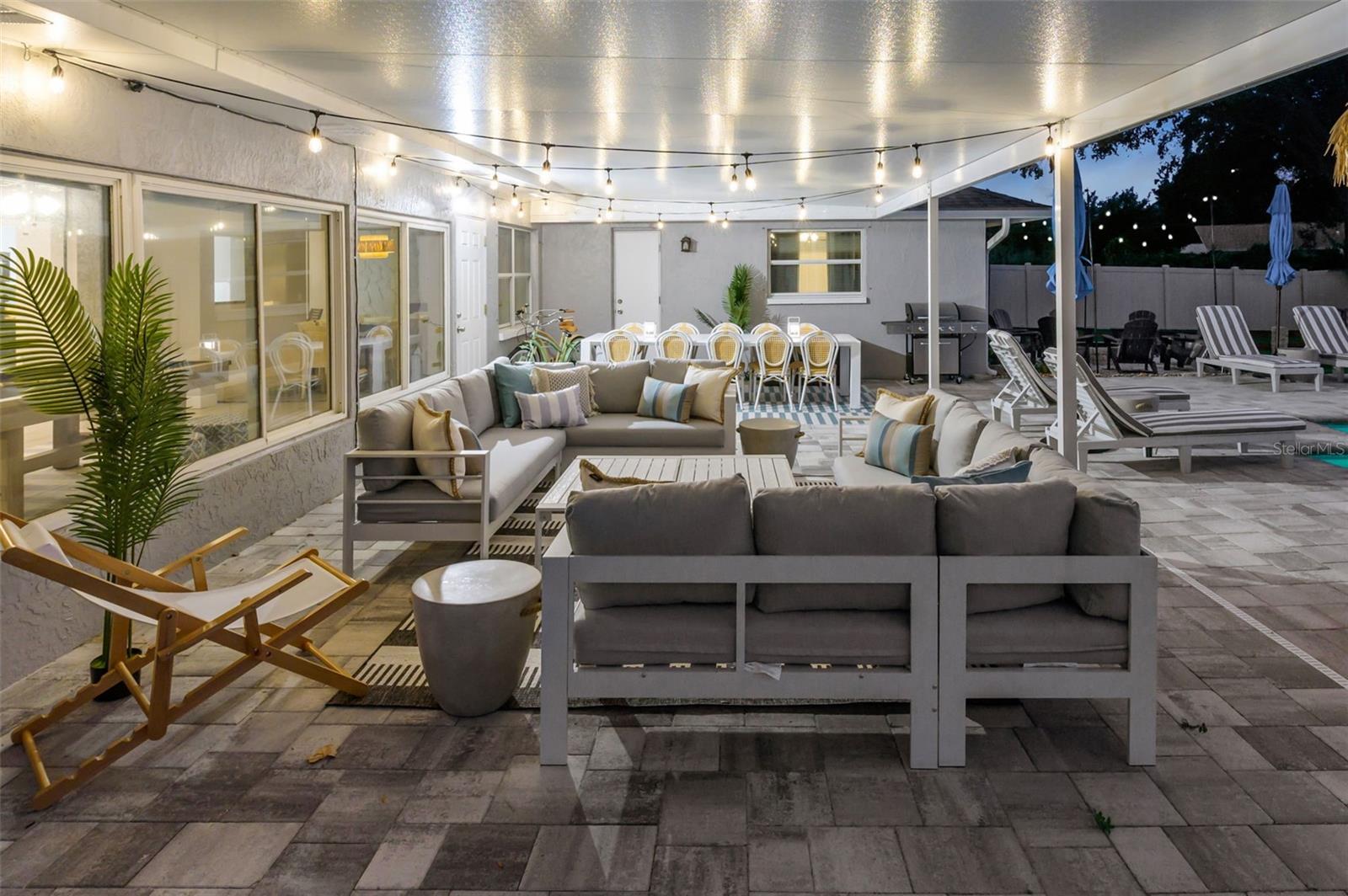 FOX COURT - Residential