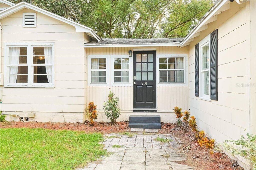Photo of 731 W Voorhis Avenue, Deland, FL 32720 (MLS # O6355133)