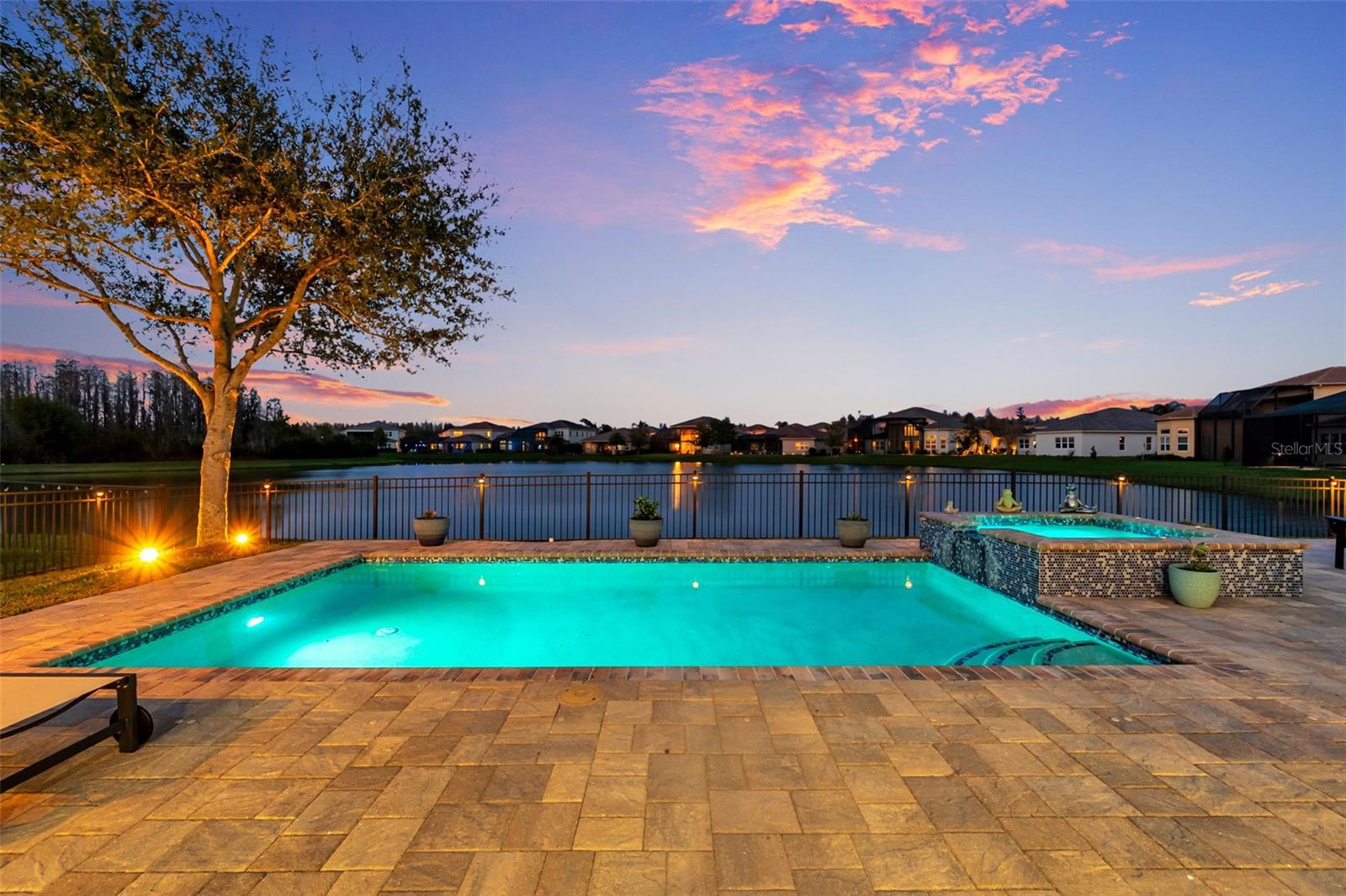 2552 OAKWOOD PRESERVE DRIVE