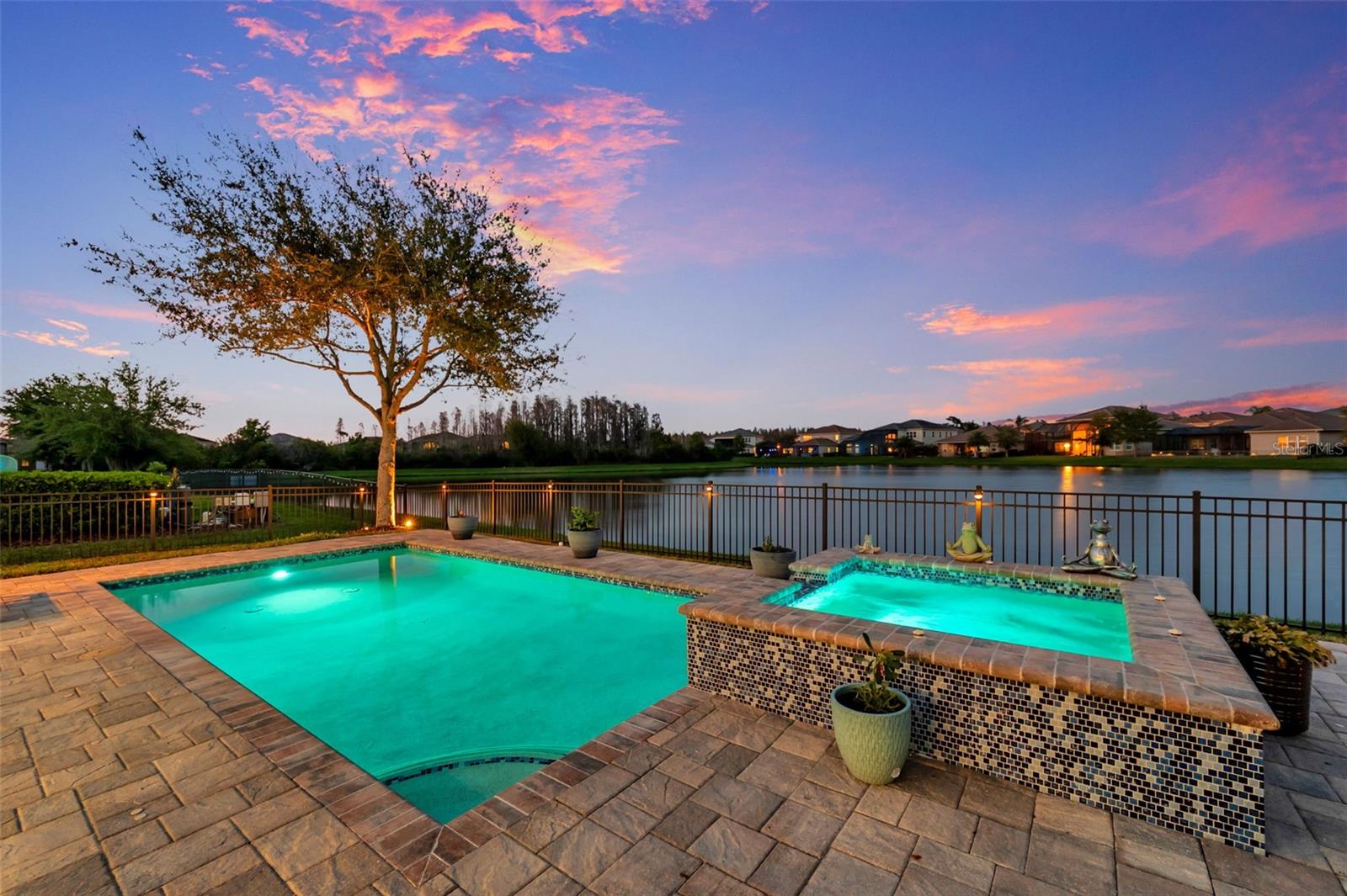 2552 OAKWOOD PRESERVE DRIVE