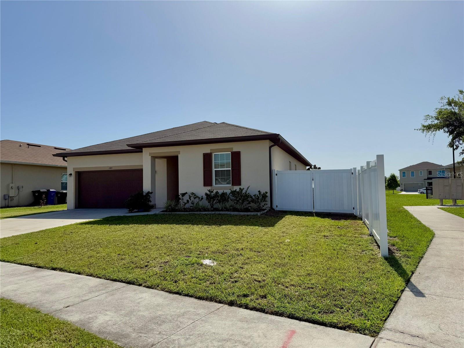 1685 GENTLE BREEZE DRIVE