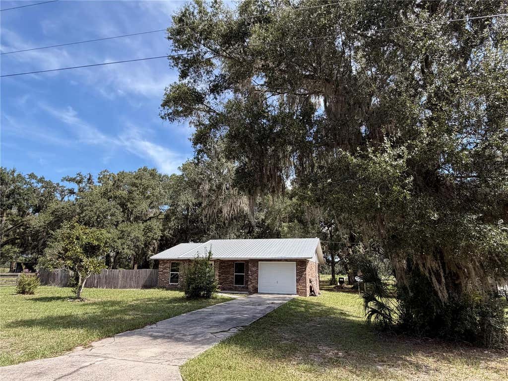 Photo of 217 SE 118th Avenue, Old Town, FL 32680 (MLS # GC542671)