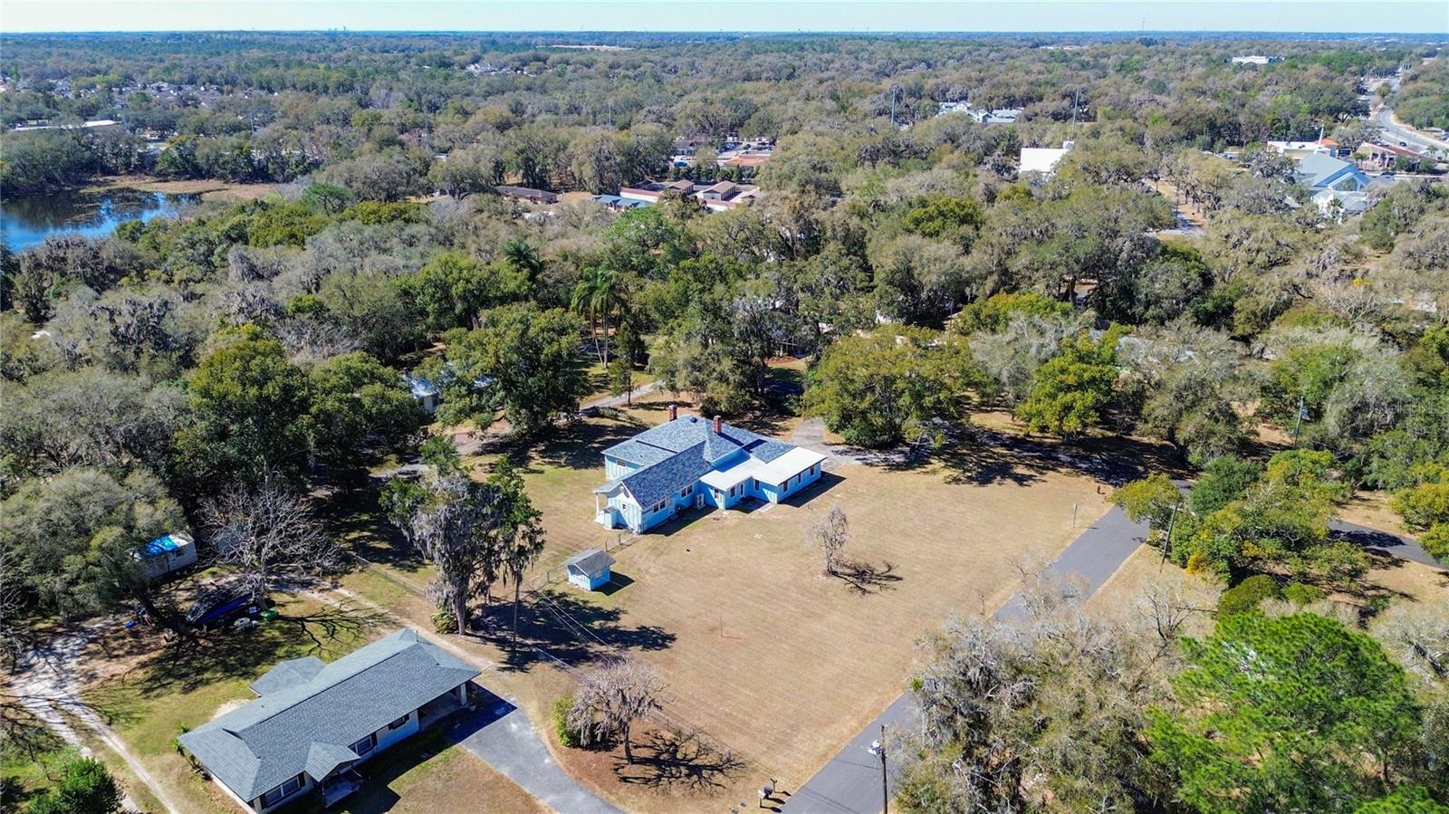 LADY LAKE CARLTORA - Residential