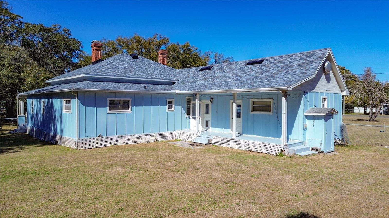 LADY LAKE CARLTORA - Residential