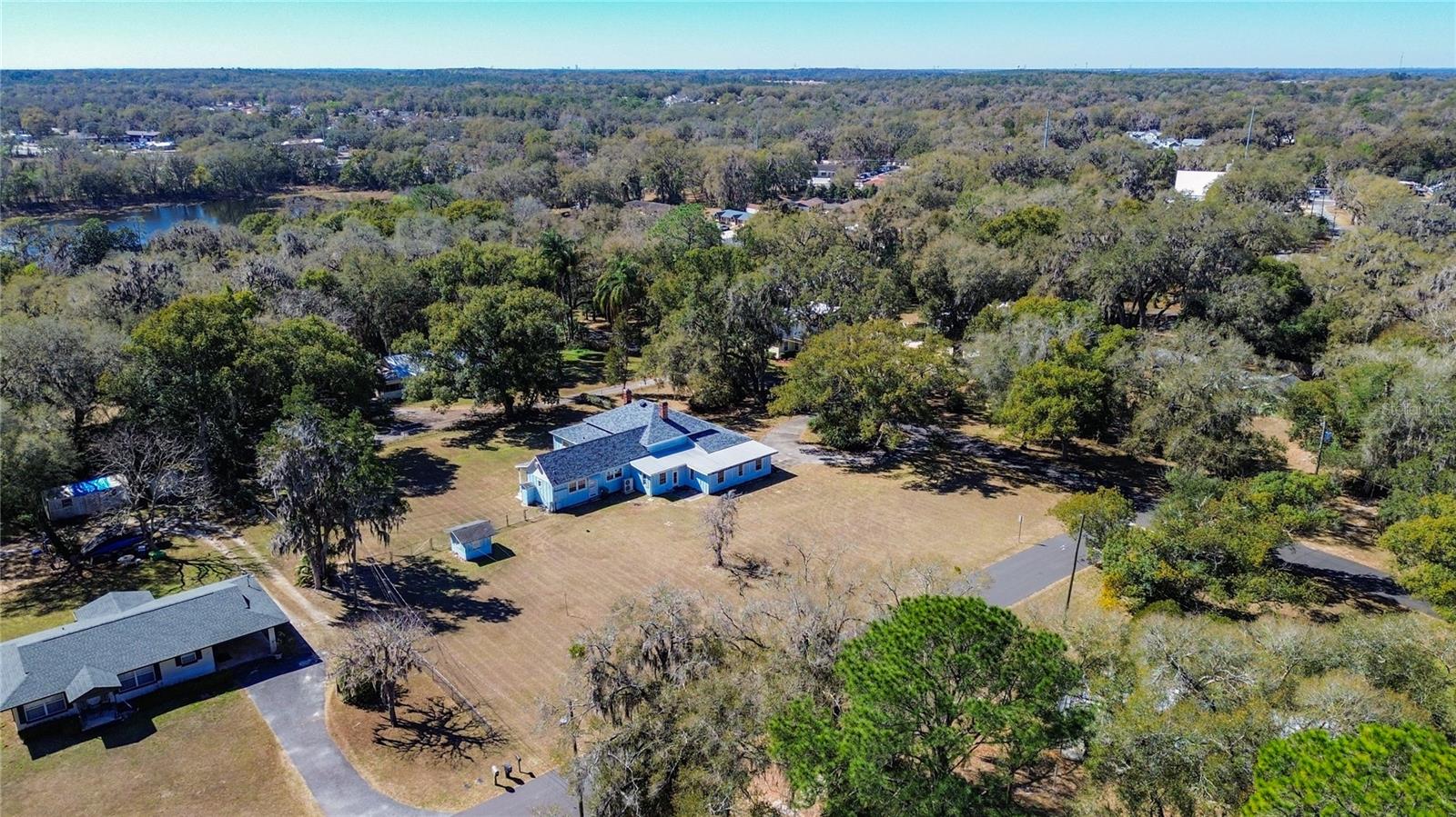 LADY LAKE CARLTORA - Residential