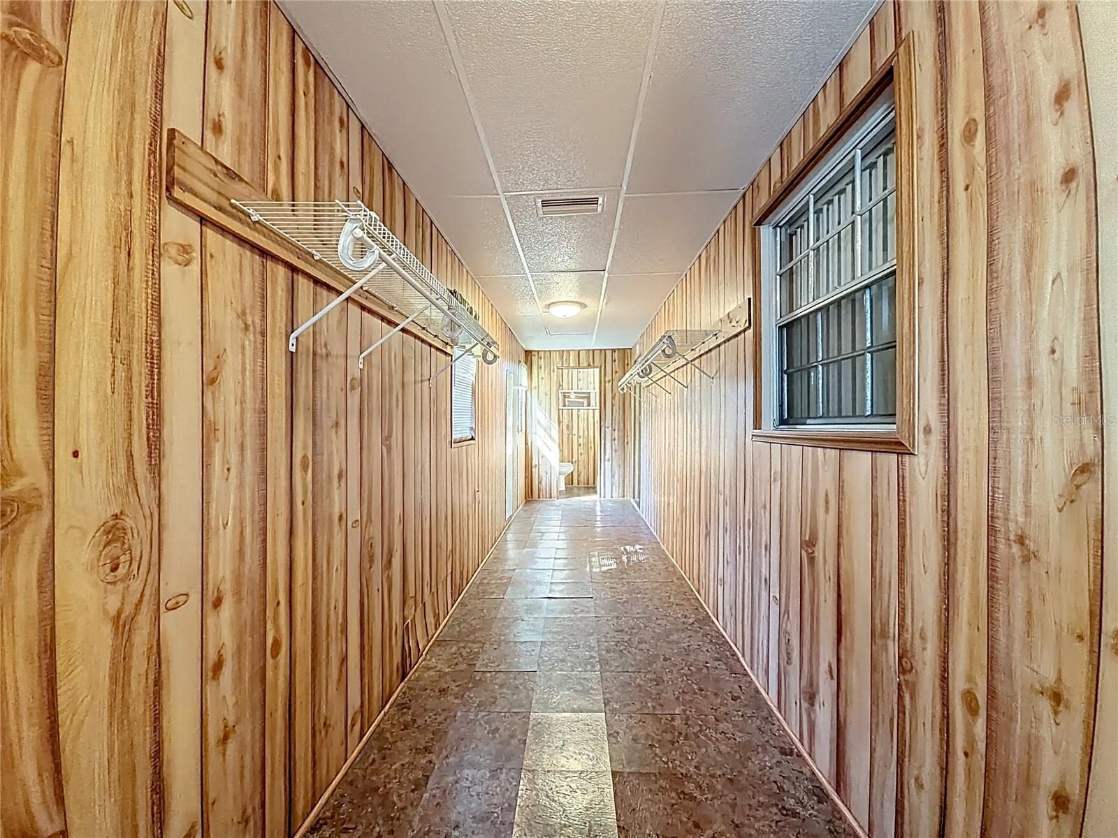 LADY LAKE CARLTORA - Residential