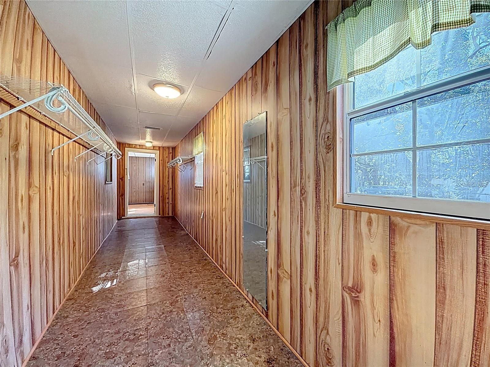 LADY LAKE CARLTORA - Residential