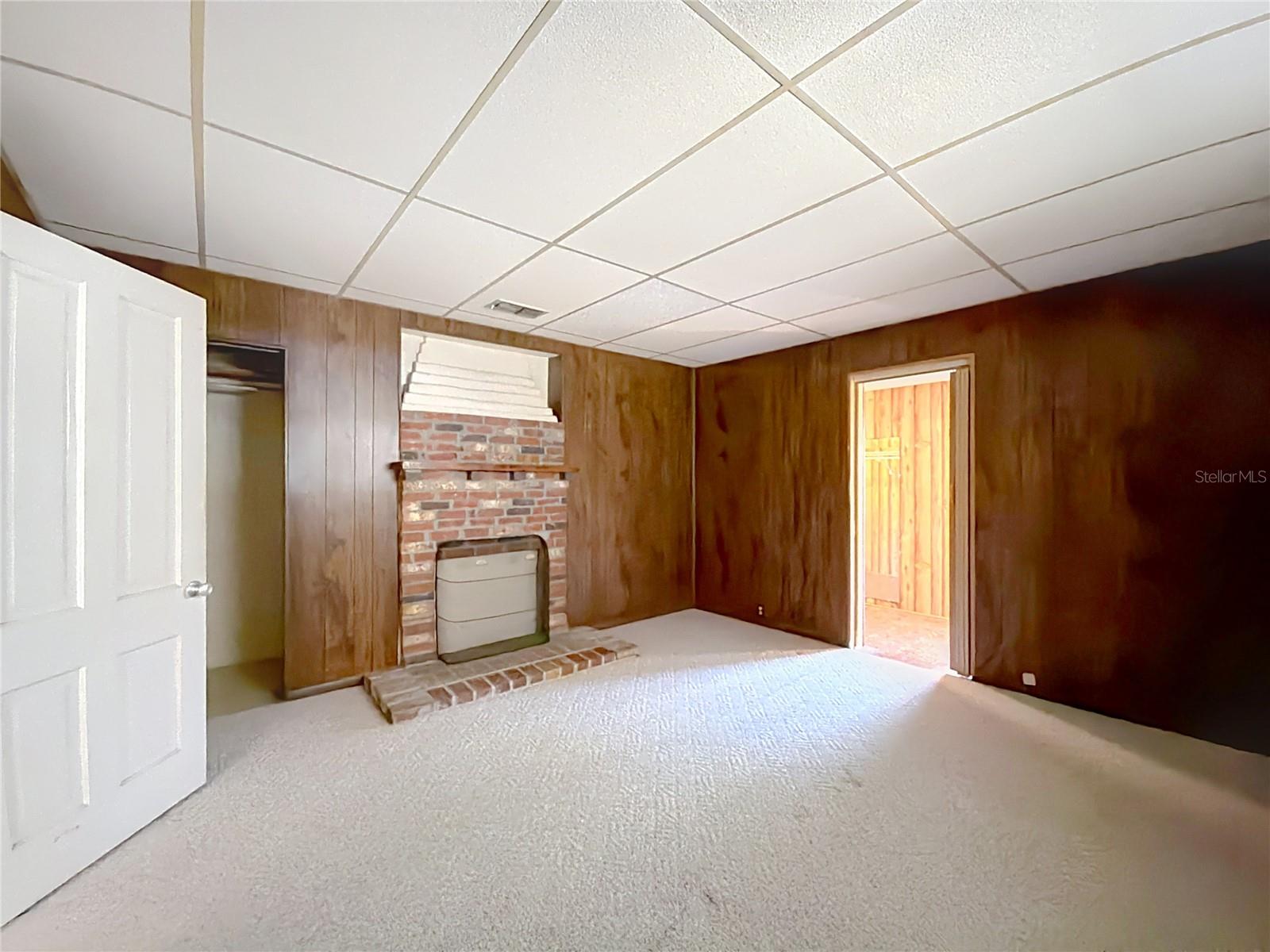 LADY LAKE CARLTORA - Residential