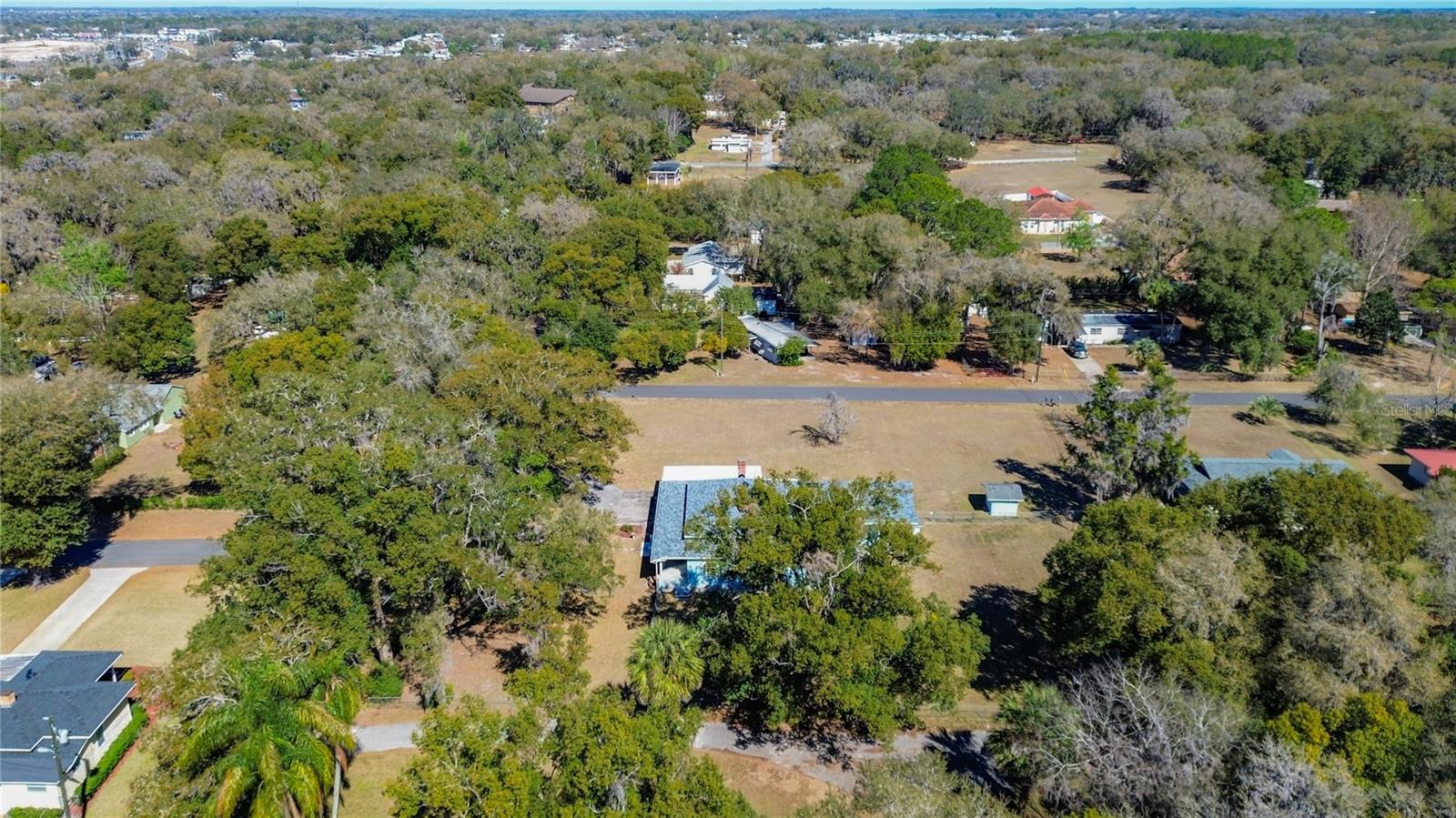 LADY LAKE CARLTORA - Residential