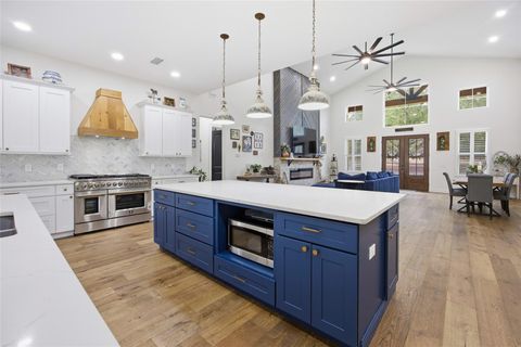 Tiny photo for 12052 SE 101st Court Road, Belleview, FL 34420 (MLS # OM715526)