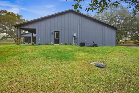 Tiny photo for 12052 SE 101st Court Road, Belleview, FL 34420 (MLS # OM715526)