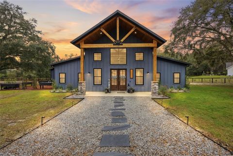 Photo of 12052 SE 101st Court Road, Belleview, FL 34420 (MLS # OM715526)