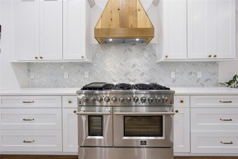 Tiny photo for 12052 SE 101st Court Road, Belleview, FL 34420 (MLS # OM715526)