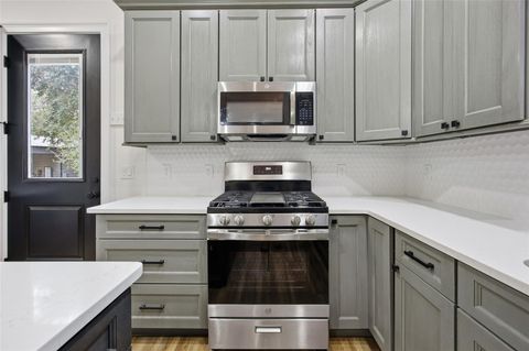 Tiny photo for 12052 SE 101st Court Road, Belleview, FL 34420 (MLS # OM715526)