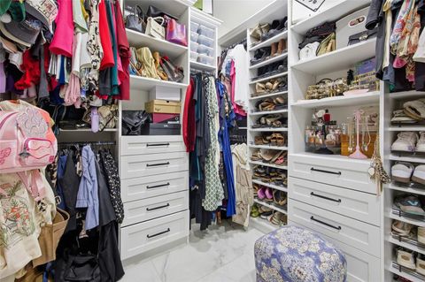 Tiny photo for 12052 SE 101st Court Road, Belleview, FL 34420 (MLS # OM715526)