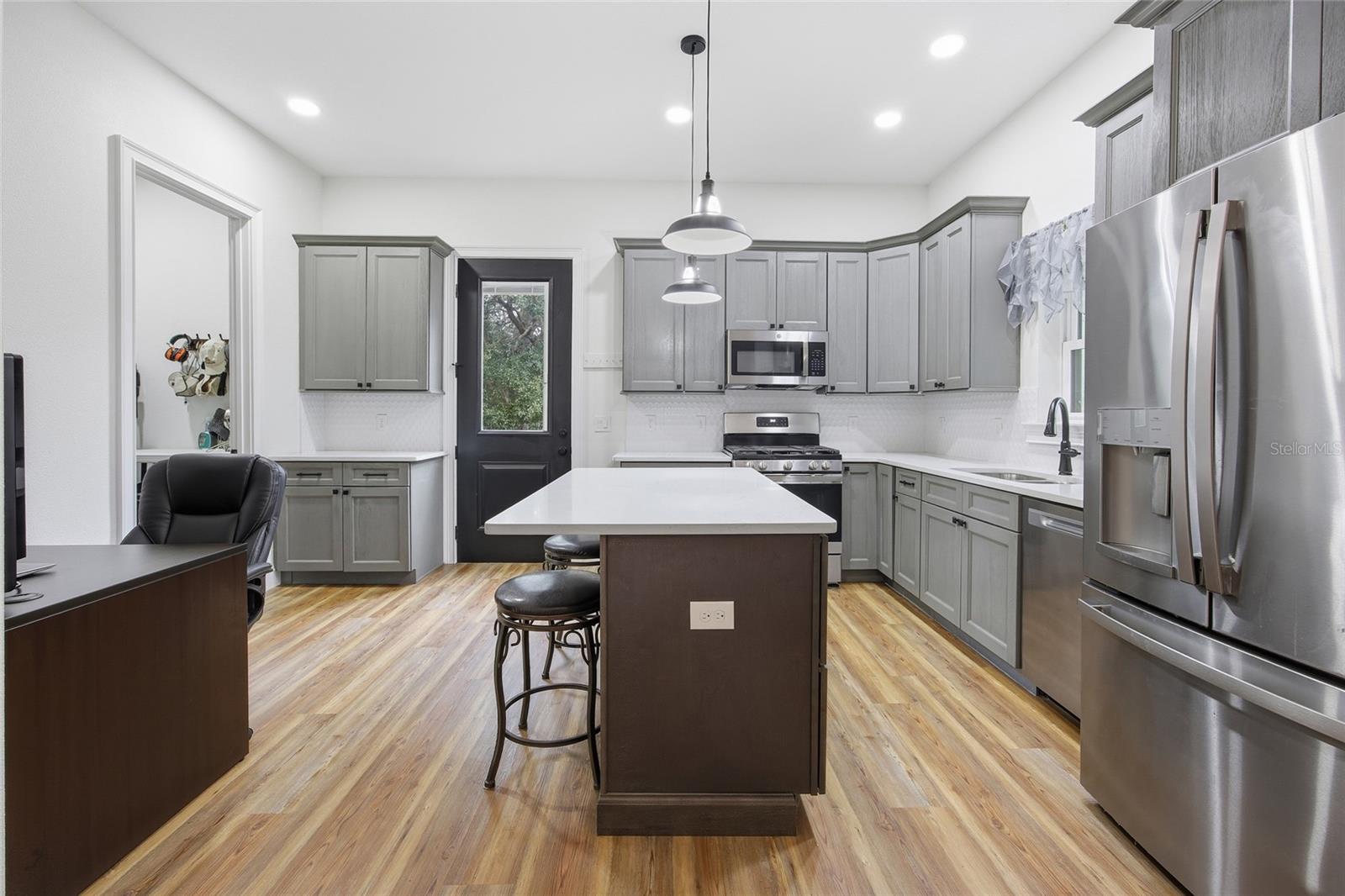 AVONLEA PH 01 & 02 - Residential