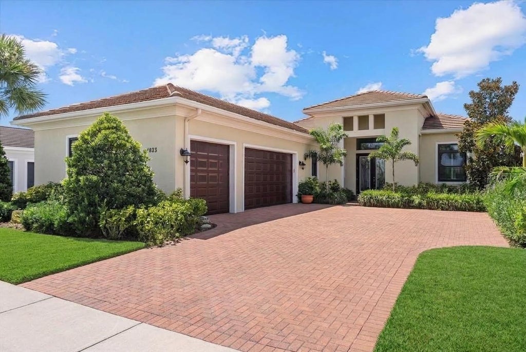 Photo of 4823 Pastel Court, Sarasota, FL 34240 (MLS # A4705347)