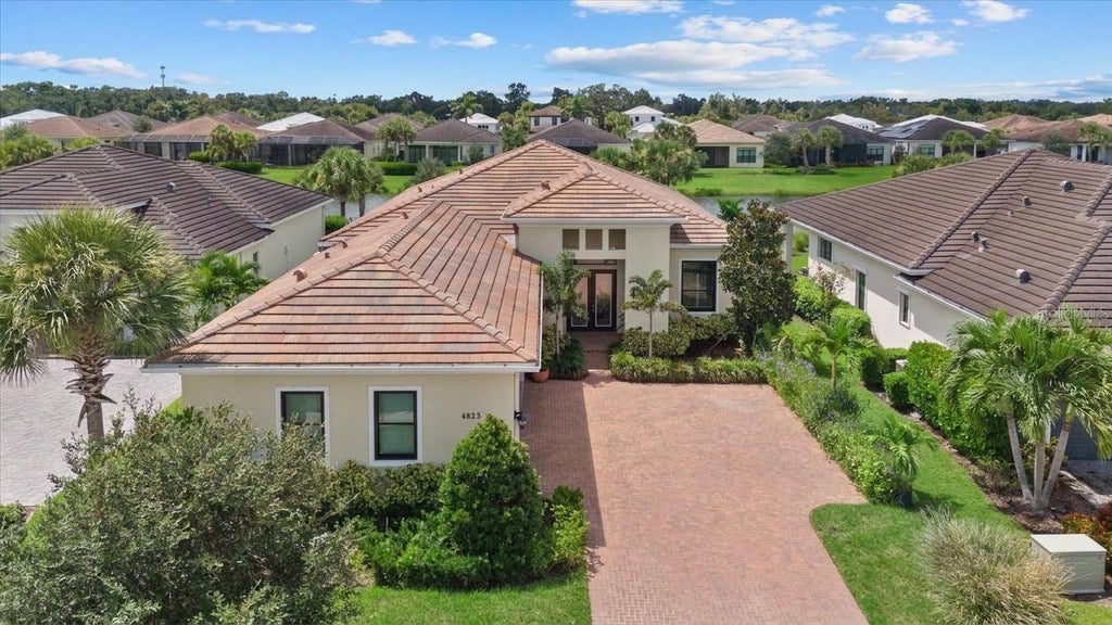 Photo of 4823 Pastel Court, Sarasota, FL 34240 (MLS # A4705347)