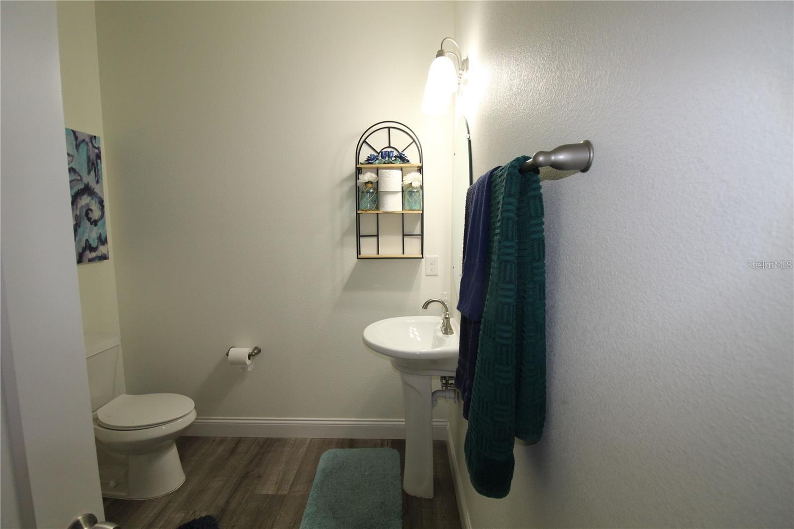 LAKE WAYMAN HEIGHTS LAKE ADD - Residential Lease