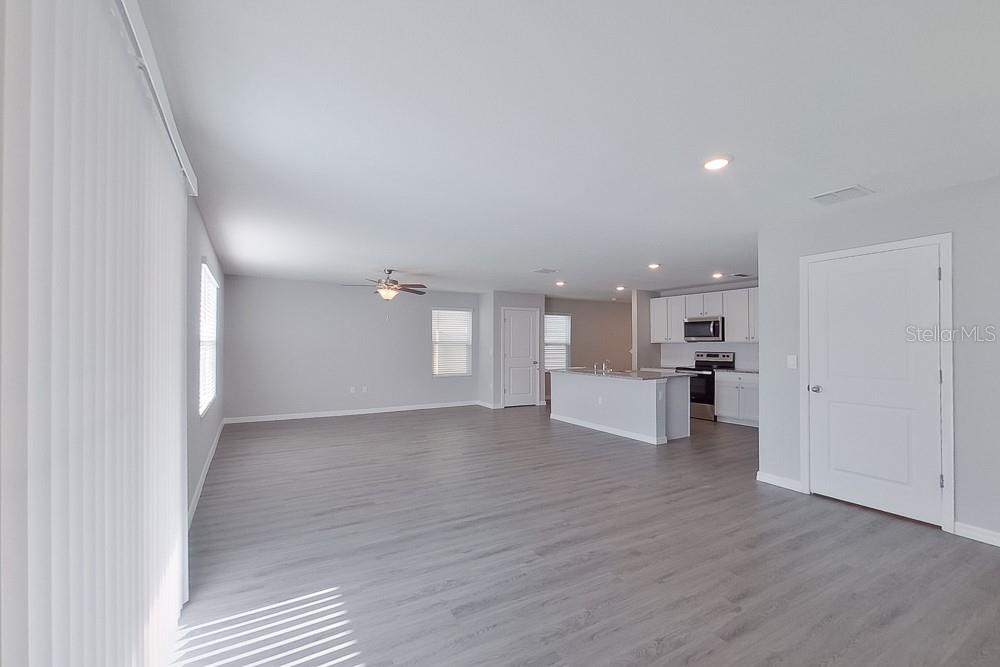 OCALA CROSSINGS - Residential Lease